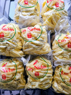 Varias bolsas de papas bastón Los Nietos de 750 g juntas, en la fotografía original.
