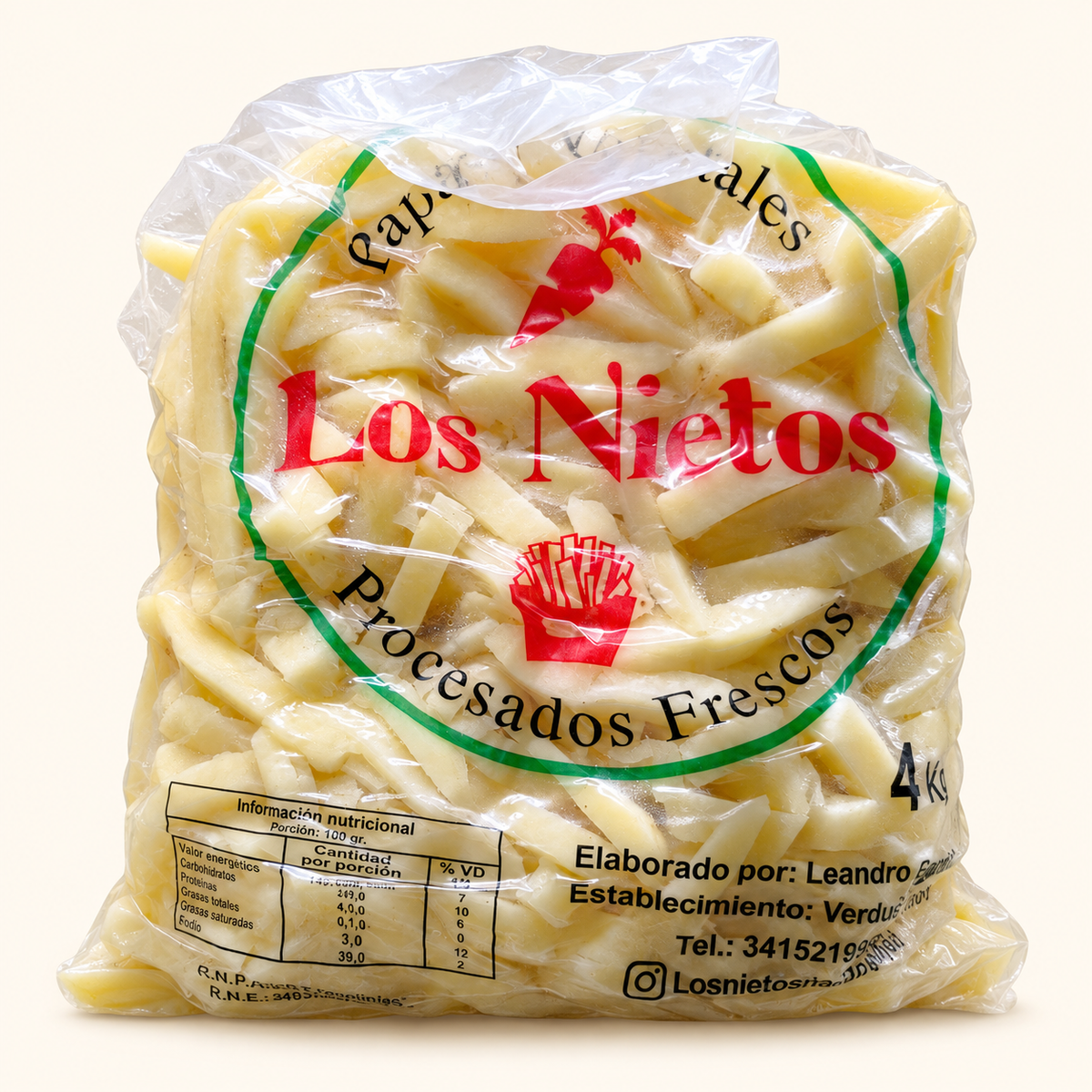 Papas frescas bastón grueso de 12 mm Los Nietos, bolsa de 4 kg sobre fondo crema.