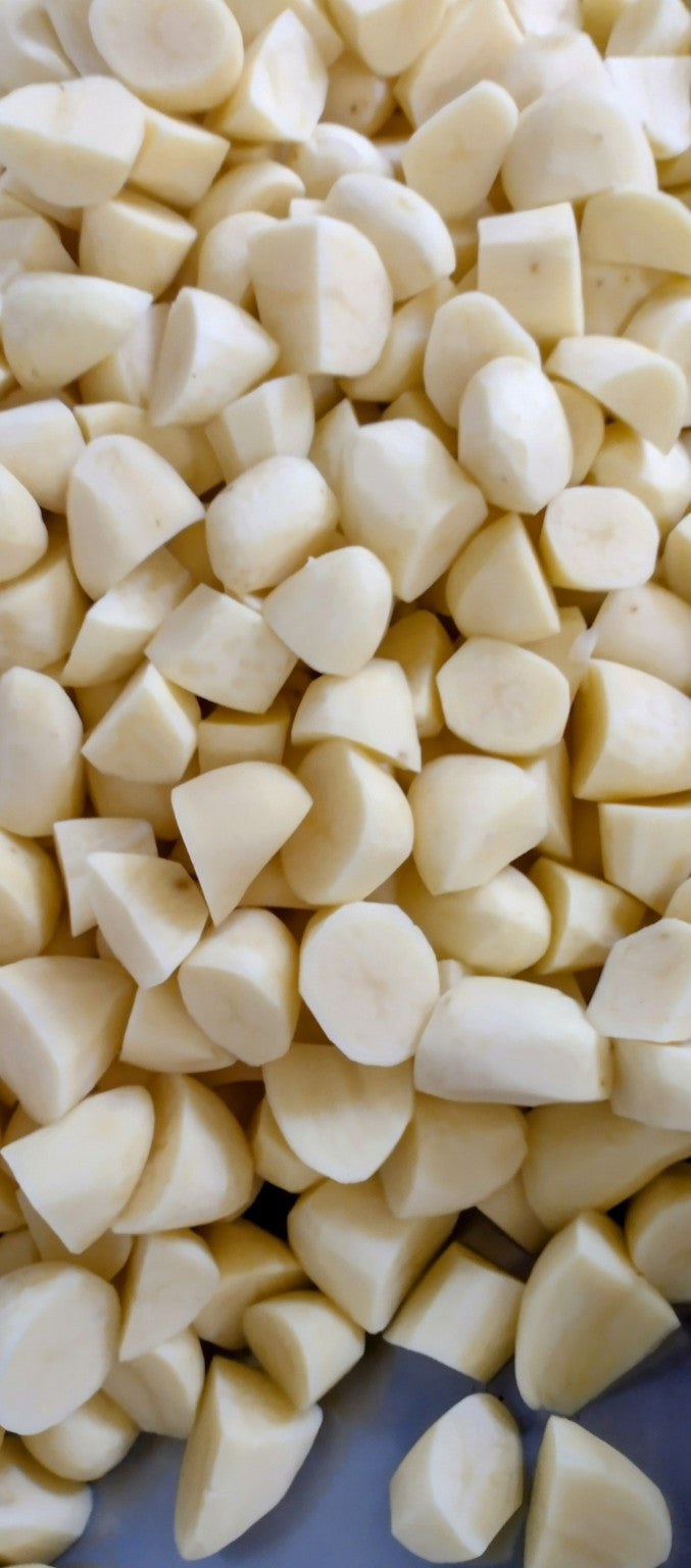 Papas frescas peladas y cortadas Los Nietos.